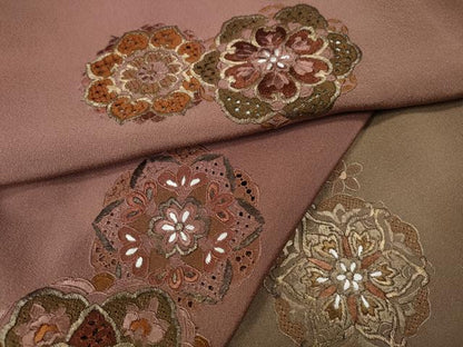 平和屋着物●中国三大刺繍　スワトウ刺繍　総刺繍　訪問着　正倉院花文　暈し染め　金糸　正絹　逸品　CABH9939ut