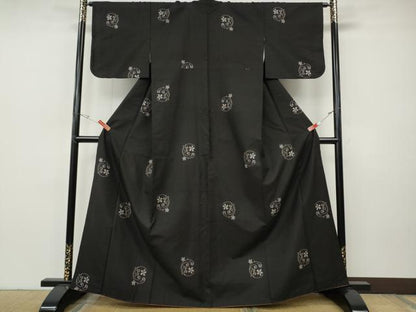 平和屋着物●本場大島紬　9マルキ　地空き　立波花丸文　鈴乃屋扱い　正絹　逸品　CABH9940ut