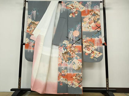平和屋着物●豪華振袖　駒刺繍　糸巻き鼓花文　暈し染め　金彩　正絹　逸品　CABH9953ut