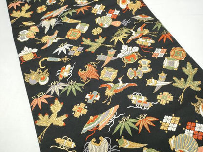 平和屋着物●六通柄袋帯　唐織　飛鶴宝尽くし文　黒地　金糸　正絹　逸品　CABI0091hy