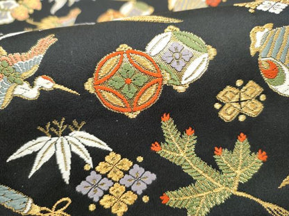 平和屋着物●六通柄袋帯　唐織　飛鶴宝尽くし文　黒地　金糸　正絹　逸品　CABI0091hy