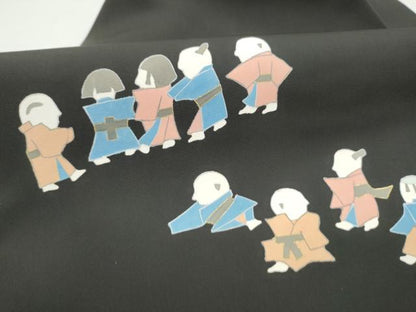 平和屋着物●塩瀬　九寸名古屋帯　人物文　黒地　金彩　正絹　逸品　CABI0195hy