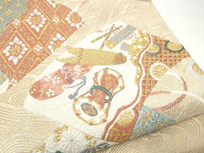 平和屋着物●六通柄袋帯　唐織　朱雀綴れ　絵巻楽器花文　金糸　正絹　逸品　CABI0326hy