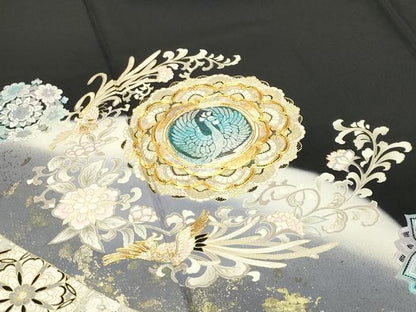 平和屋着物●豪華黒留袖　駒刺繍　宝鏡花鳥更紗　暈し染め　金銀彩　正絹　逸品　CABI0413gh