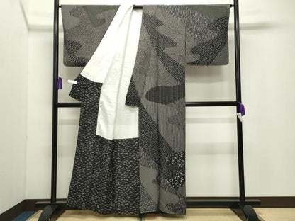 平和屋着物●山下晴三 京友禅競技大会受賞　訪問着　寄せ小紋柄　黒地　正絹　逸品　未使用　CABI0423gh