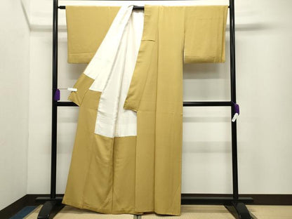平和屋着物●上質な色無地　芥子色　正絹　逸品　未使用　CABI0466gh