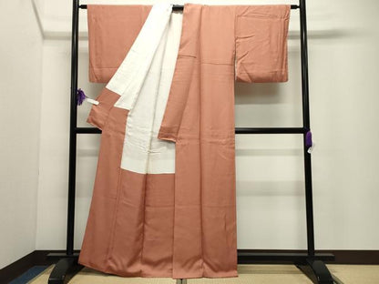 平和屋着物●上質な色無地　作家物　泥草木染　吉祥地紋　深支子色　正絹　逸品　CABI0468gh
