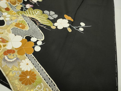 平和屋着物●創業460年・千總　黒留袖　駒刺繍　流水松竹梅文　金彩　正絹　逸品　未使用　CABI0544gh