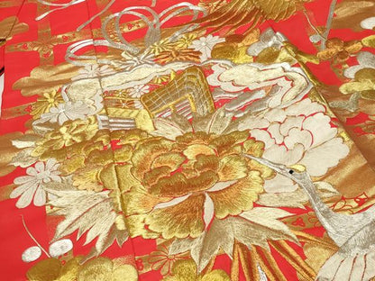 平和屋本店●色打掛　お引きずり　和装　婚礼　結婚式　花嫁　神社挙式　駒刺繍　御所車飛鶴花文　金銀糸　逸品　CABI0561gh