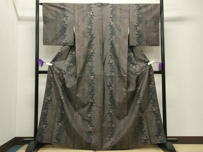 平和屋着物●本場大島紬　9マルキ　総絣　草花間道　正絹　逸品　CABI0573gh