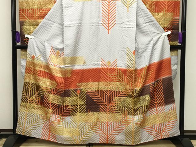 平和屋着物●豪華振袖　駒刺繍　松葉文　暈し染め　金彩　正絹　逸品　CABI0604gh