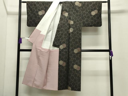 平和屋着物●本場大島紬　7マルキ　雪輪重ね文　加納別誂　反端付き　正絹　逸品　CABI0656gh