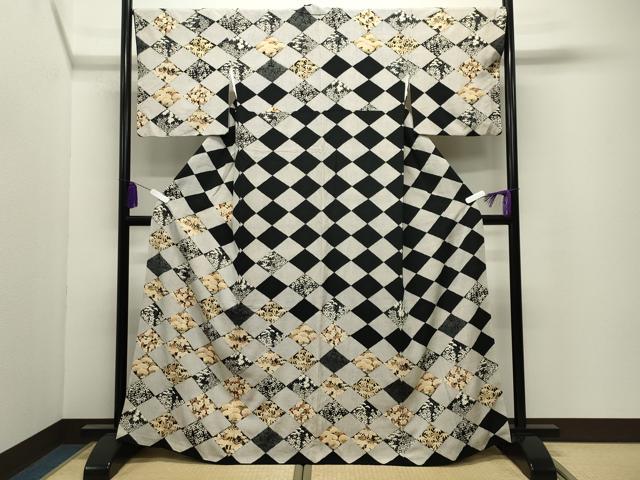 平和屋着物●訪問着　駒刺繍　菱松竹梅文　黒地　金彩　正絹　逸品　CABI0680gh