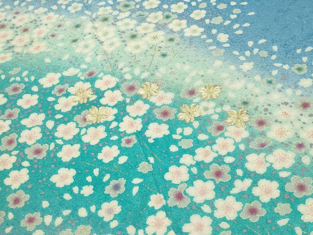 平和屋着物●豪華振袖　駒刺繍　舞桜文　暈し染め　金彩　金通し地　正絹　逸品　CABI0691gh
