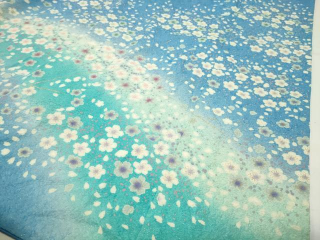 平和屋着物●豪華振袖　駒刺繍　舞桜文　暈し染め　金彩　金通し地　正絹　逸品　CABI0691gh