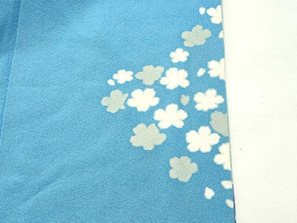 平和屋着物●豪華振袖　駒刺繍　舞桜文　暈し染め　金彩　金通し地　正絹　逸品　CABI0691gh