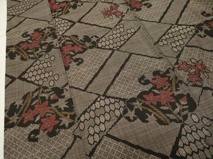 平和屋着物●本場大島紬　7マルキ　雲取り花文　さが美扱い　正絹　逸品　CABI0801gh