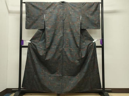 平和屋着物●本場大島紬　7マルキ　舞蝶草花文　正絹　逸品　CABI0808gh