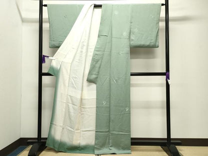 平和屋着物●中国三大刺繍　スワトウ刺繍　総刺繍　色無地　梅笹地紋　薄萌葱色　正絹　逸品　CABI0816gh