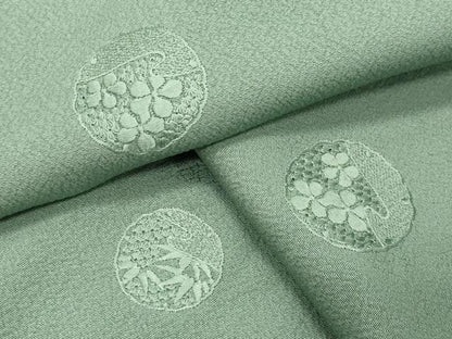 平和屋着物●中国三大刺繍　スワトウ刺繍　総刺繍　色無地　梅笹地紋　薄萌葱色　正絹　逸品　CABI0816gh