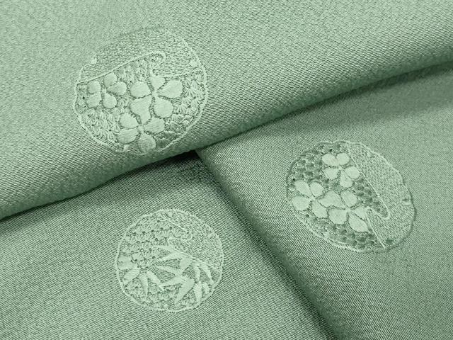 平和屋着物●中国三大刺繍　スワトウ刺繍　総刺繍　色無地　梅笹地紋　薄萌葱色　正絹　逸品　CABI0816gh