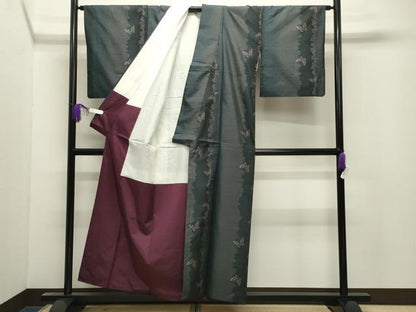 平和屋着物●本場大島紬　9マルキ　舞蝶文　正絹　逸品　CABI0824gh