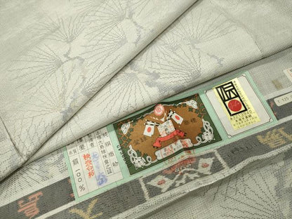 平和屋着物●本場大島紬　白大島　9マルキ　枝松文　近鉄百貨店扱い　大山謹製　証紙付き　正絹　逸品　未使用　CABI0841gh