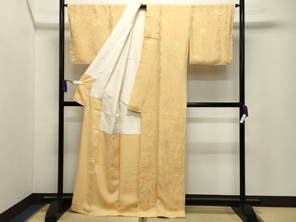 平和屋着物●上質な色無地　舞蝶地紋　萱草色　正絹　逸品　未使用　CABI0843gh