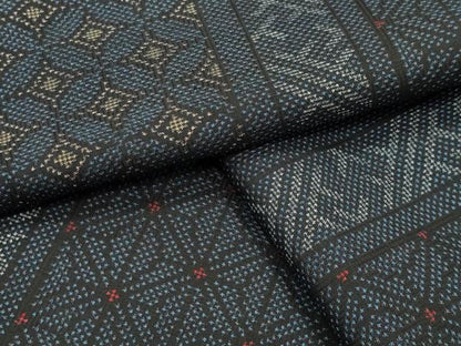 平和屋着物●本場大島紬　7マルキ　麻の葉吉祥間道　正絹　逸品　未使用　CABI0854gh