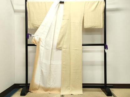 平和屋着物●上質な色無地　御召縮緬　淡黄色　正絹　逸品　CABI0858gh