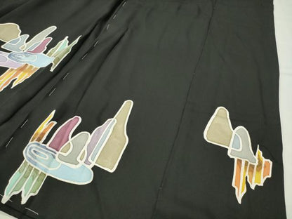 平和屋着物●豪華黒留袖　ろうけつ染　幾何学文様　仮絵羽　正絹　逸品　未使用　CABI0888gh