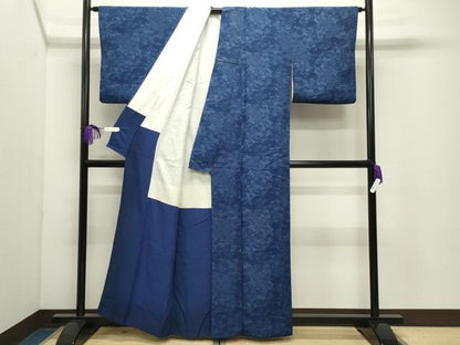 平和屋着物●上質な小紋　藍　型染め　雲重ね草花文　鬼しぼ縮緬　正絹　逸品　CABI0944gh