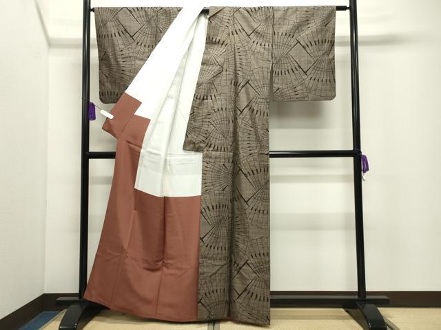 平和屋着物●本場大島紬　9マルキ　泥染め　檜扇文　証紙付き　正絹　逸品　CABI1007gh