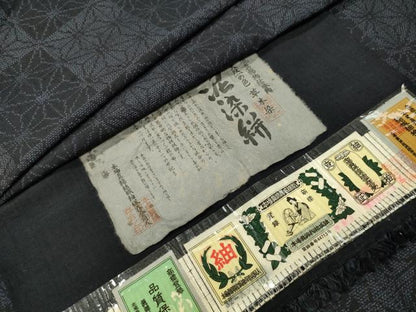平和屋着物●本場真綿結城紬　泥染絣　市松麻の葉文様　証紙付き　正絹　逸品　CABI1109gh