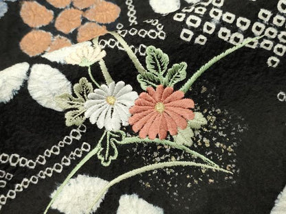 平和屋着物●訪問着　絞り　刺繍　草花文　黒地　金銀彩　正絹　逸品　CABI1168gh