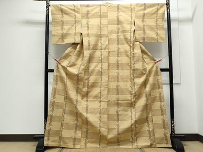平和屋着物●上質な紬　格子花文　正絹　逸品　CABI1202th