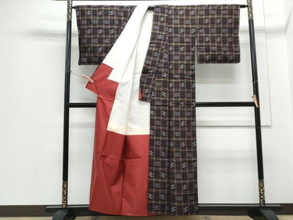 平和屋着物●上質な紬　琉球絣紋様　正絹　逸品　CABI1204th