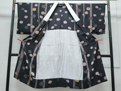 平和屋着物●長襦袢　無双仕立て　舞花文　黒地　正絹　逸品　CABI1211th