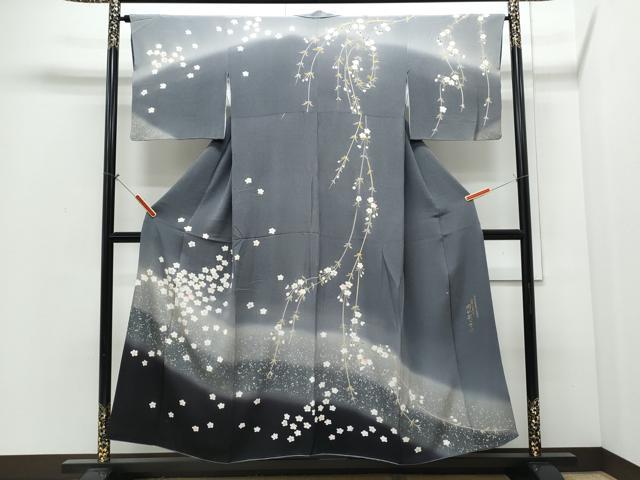 平和屋着物●史上初の女性友禅師 京都府伝統産業優秀技術者 京の名工 岡山武子 訪問着 暈し染め 銀彩 鬼しぼ縮緬 正絹 逸品 CABI1221th