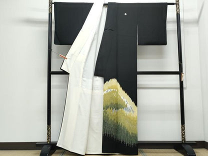 平和屋着物●本加賀友禅作家　牛坂源吾　黒留袖　遠山樹林文　正絹　逸品　CABI1223th