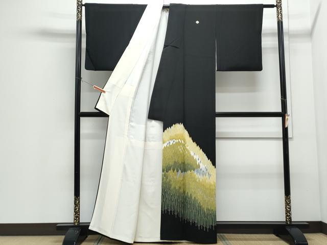 平和屋着物●本加賀友禅作家　牛坂源吾　黒留袖　遠山樹林文　正絹　逸品　CABI1223th