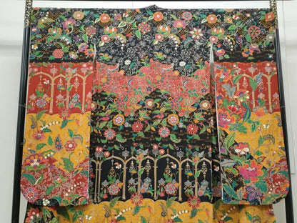 平和屋着物●豪華振袖　更紗花唐草文　金彩　鬼しぼ縮緬　正絹　逸品　CABI1225th