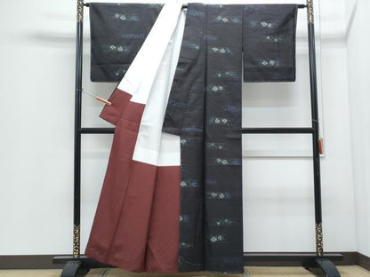 平和屋着物●本場大島紬　割り込み絣　花唐草文　正絹　逸品　CABI1230th