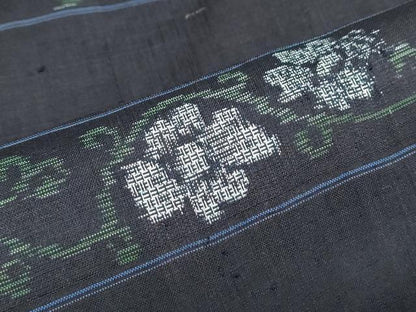 平和屋着物●本場大島紬　割り込み絣　花唐草文　正絹　逸品　CABI1230th