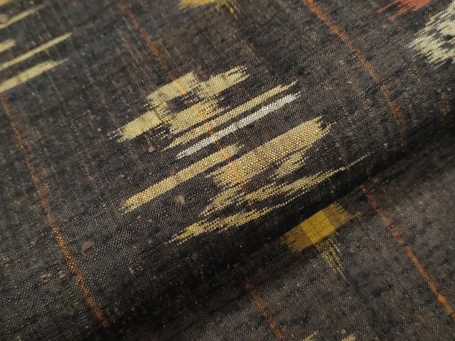 平和屋着物●銀座　志ま亀　紬 　琉球絣紋様　たとう紙付き 　正絹　逸品　未使用　CABI1264th
