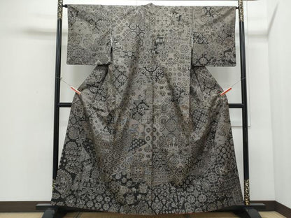 平和屋着物●本場大島紬　訪問着　9マルキ　切嵌動物吉祥草花文　正絹　逸品　CABI1290th