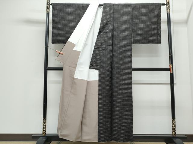 平和屋着物●本場大島紬　吉祥文　奄美絣　川口織物謹製　証紙付き　正絹　逸品　未使用　CABI1301th