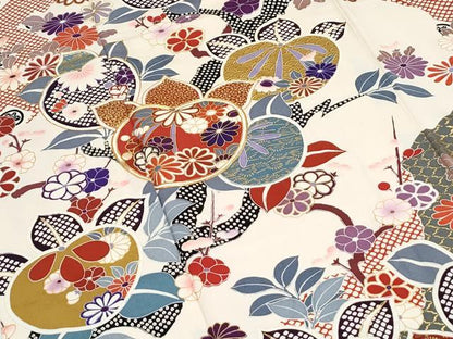 平和屋着物●豪華振袖　駒刺繍　枝花文　金彩　正絹　逸品　CABI1315th