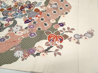 平和屋着物●豪華振袖　駒刺繍　枝花文　金彩　正絹　逸品　CABI1315th