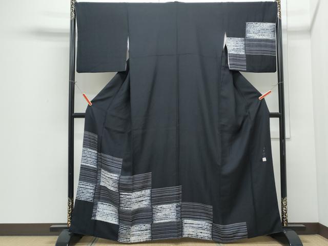 平和屋着物●訪問着　作家物　紬地　杢目絞り　市松文　黒地　健勝苑扱い　正絹　逸品　CABI1325th